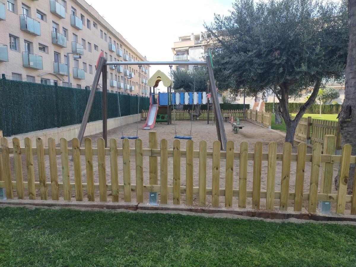 Apartamento Para 5 Personas Frente Al Mar Con Piscina Y Parking 쿠빌라스 외부 사진